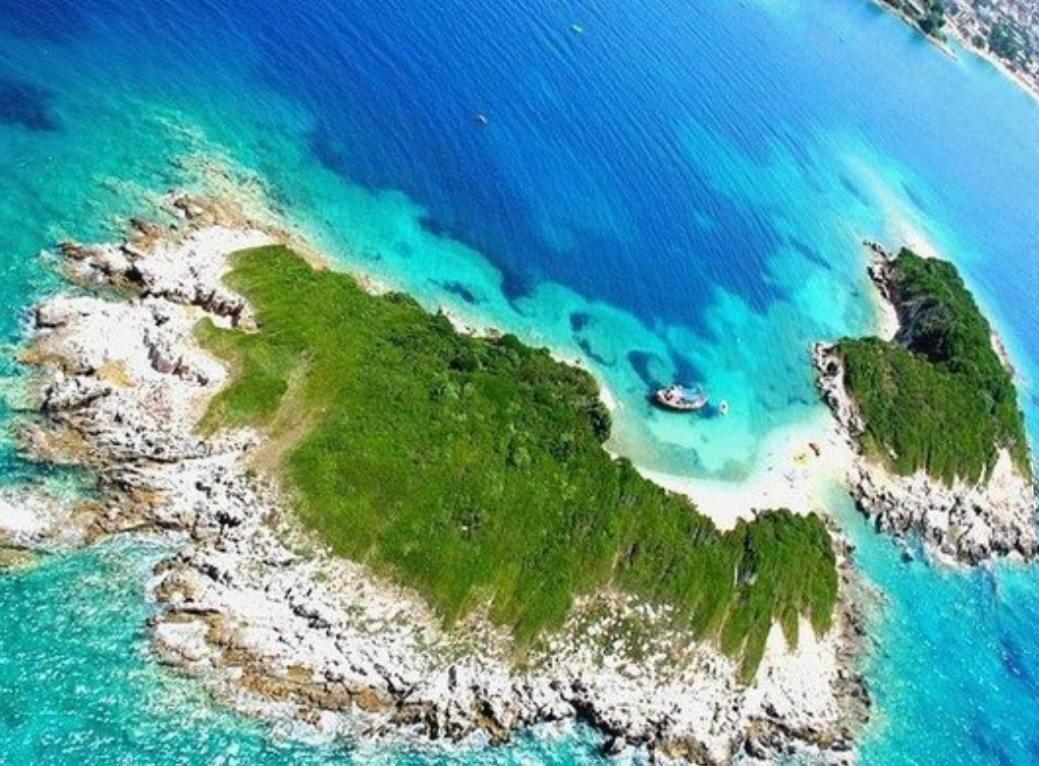 Victoria's Sea-cret *